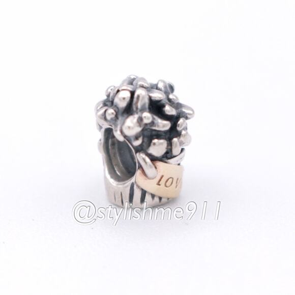 Authentic PANDORA Bouquet of Flowers Charm - 790441 - Picture 11 of 14